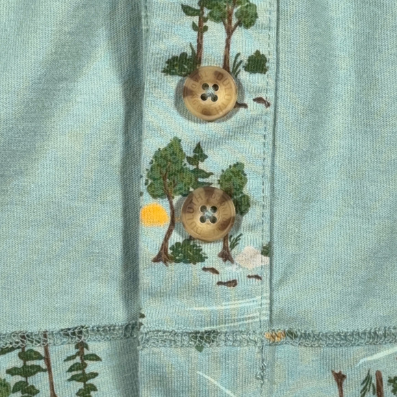 Duluth Trading Shirt Adult 2XL XXL Green Bigfoot Sasquatch Yeti Outdoor Woods - Picture 10 of 12